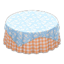 acnh-large-covered-round-table.png